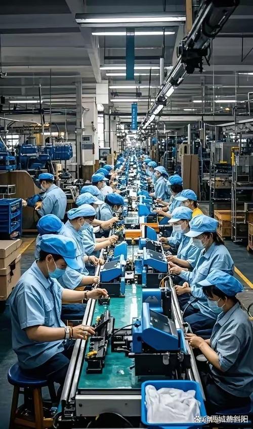 “网络线”上的青春 2025年电子厂真实影像与疲惫背后的现实
